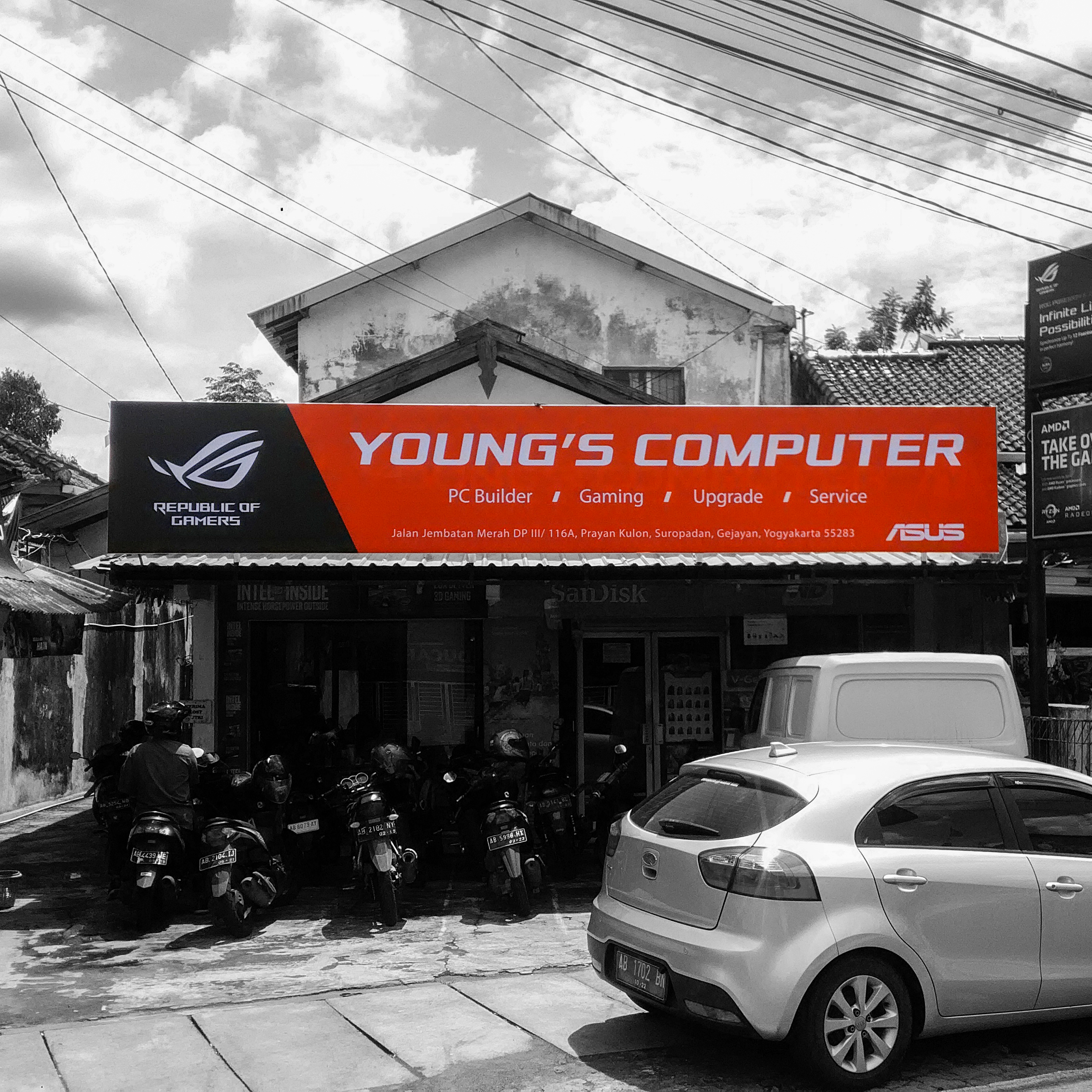 Papan Nama Young's Computer Yogyakarta