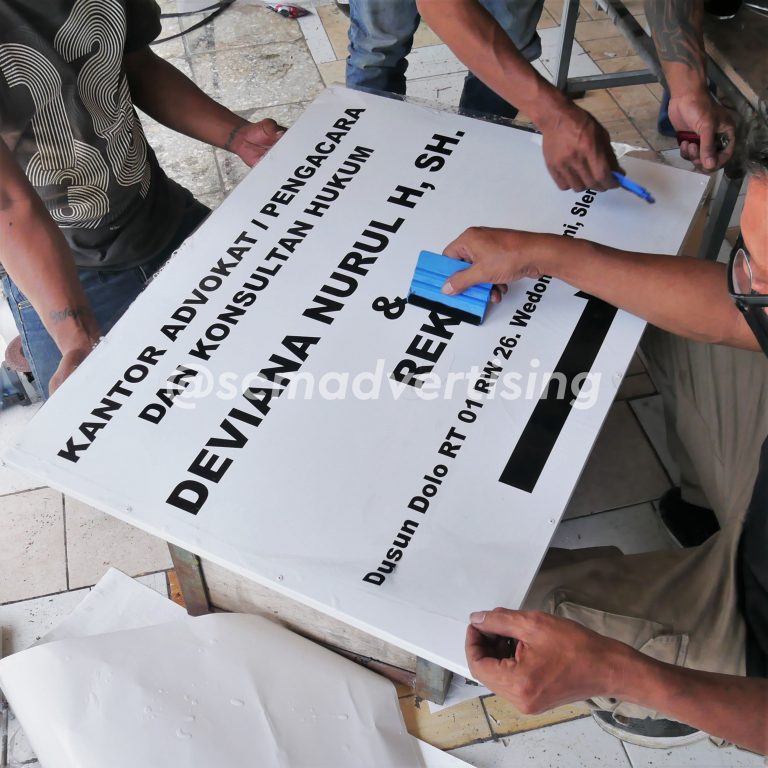 Jasa Bikin Papan Nama Kantor Advokat Jogja