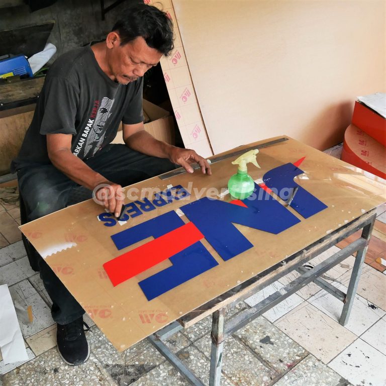 Bikin Akrilik Sign Murah di Jogja