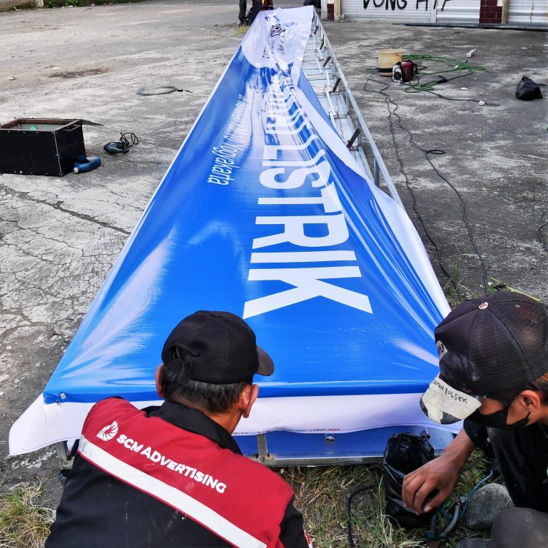 Jasa Produksi dan Pasang Neon Box Backlight Yogyakarta
