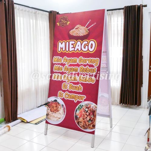 Revisual Papan Nama Segitiga MieAgo