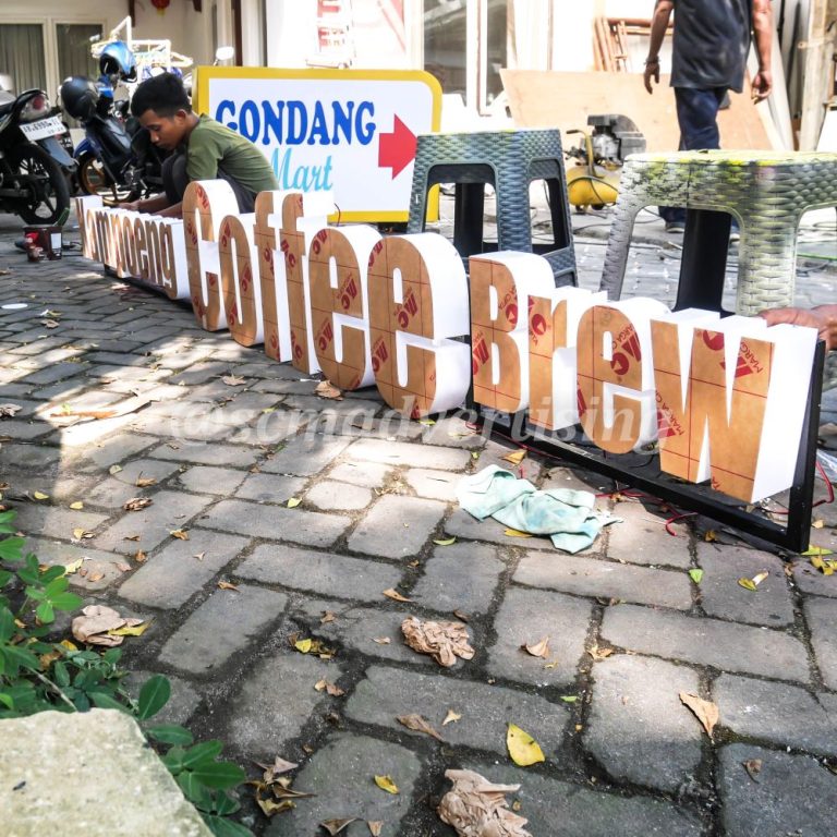 Letter Timbul Akrilik Kampoeng Coffee Brew Jogja