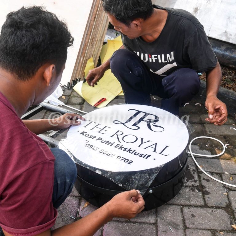 Visual Sticker Cutting Neonbox Akrilik Bulat