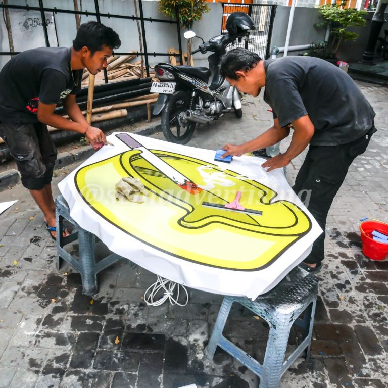 Neonbox Jogja Custom  Visual Sticker Printing UV