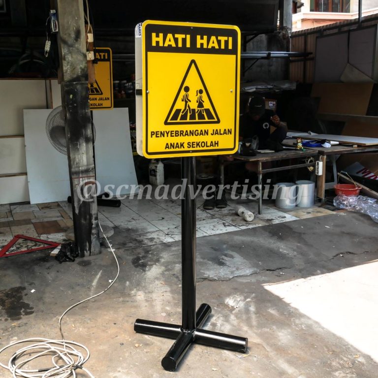 Rambu Jogja Dua Sisi Plus Tiang Murah