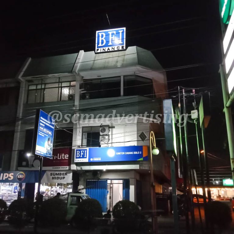 Papan Logo Letter Timbul Galvanis Jogja BFI Finance Solo Baru